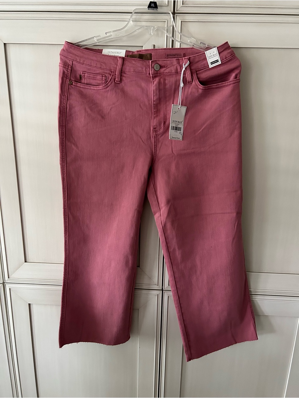Judy Blue Rose-Pink Cropped Jeans